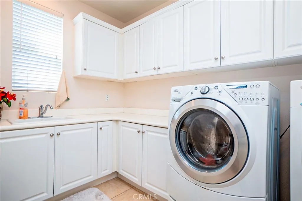 1550 Hibiscus Avenue, Azusa, California 91702 home-pic-43